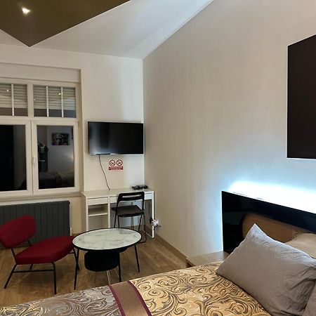 Serenity Bed Palace 2 Metz Gare מראה חיצוני תמונה